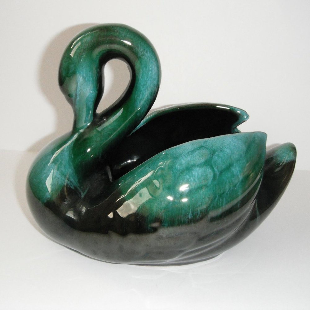 Vintage Blue Mountain Pottery Swan Planter Made in Canada Drip Glaze 5"
